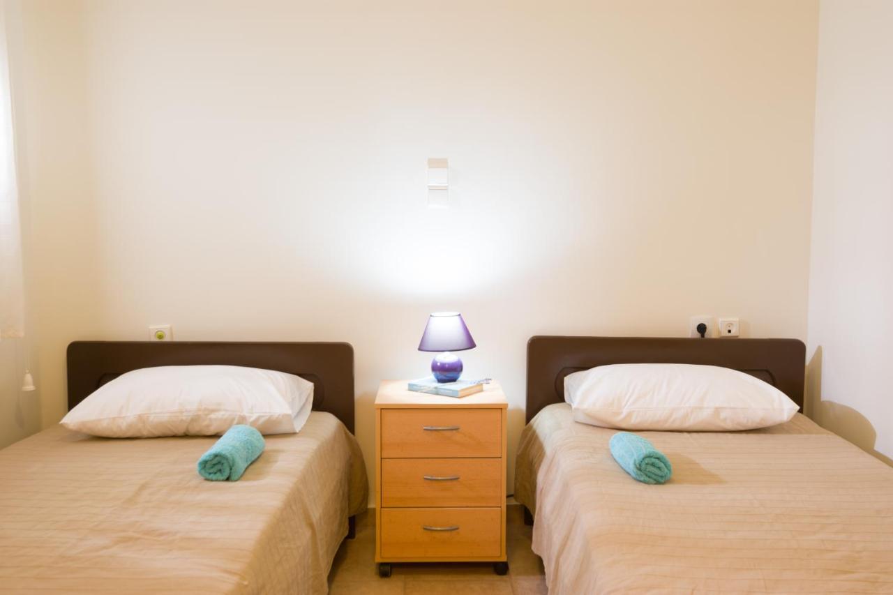 Straight To The Lake View Apartments Agios Nikolaos  Ngoại thất bức ảnh